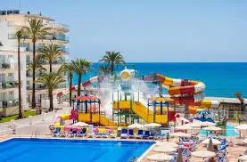 hoteles con toboganes andalucía